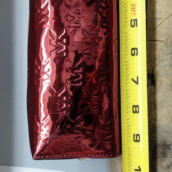 ❤️Michael Kors Shiny Red Travel Cosmetic Case Nwt❤️ - Picture 5 of 11